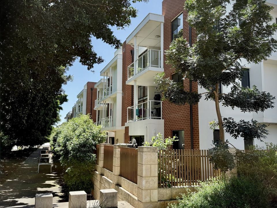 7 Juliet, Coolbellup